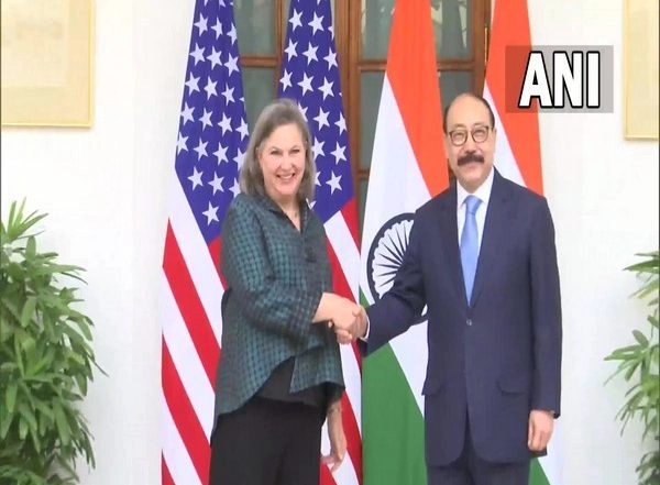 World News | FS Shringla, US Under Secy of State Discuss Mutual Regional Issues Including Indo-Pacific, Ukraine Situation