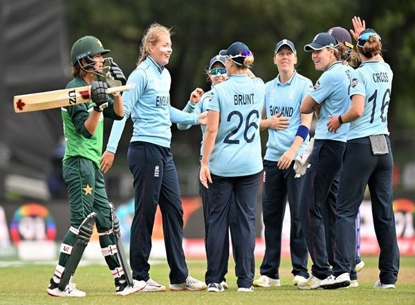 Sports News | Women's CWC: England's All Round Performance Sinks Pakistan