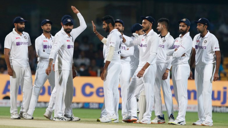 How to Watch India vs Sri Lanka 2nd Test 2022 Day 3 Live Streaming Online on Disney+Hotstar? Get Free Live Telecast of IND vs SL Match & Cricket Score Updates on TV