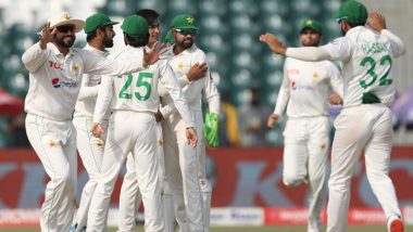How to Watch Pakistan vs Australia 3rd Test 2022, Day 2 Live Streaming Online on SonyLIV? Get Free Live Telecast of PAK vs AUS Match & Cricket Score Updates on TV