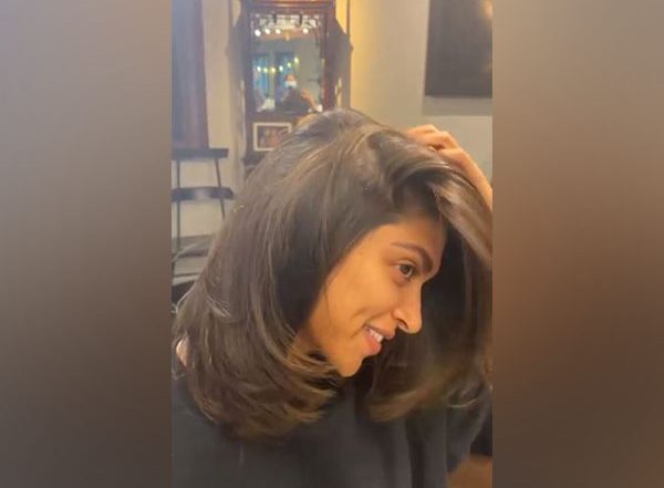 Entertainment News | Deepika Padukone Flaunts New Short Haircut