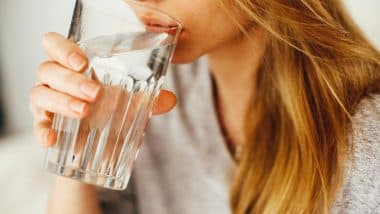 World Water Day 2022: From Detoxifying the Body to Lubricating the Joints, 5 Health Benefits of Drinking Enough Water