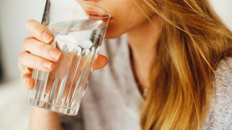 5 Amazing Health Benefits of Drinking Water