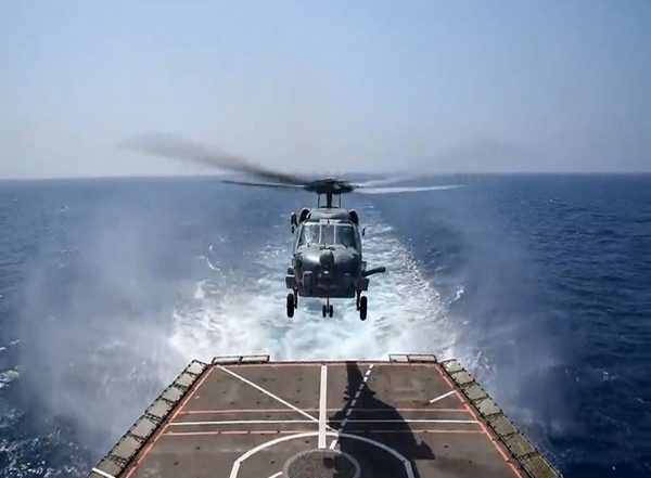 India News | Royal Australian Navy Undertakes Cross Deck Operations with INS Shivalik