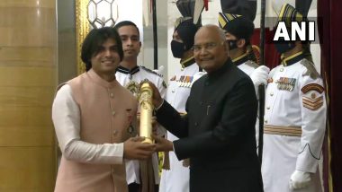Neeraj Chopra, Tokyo Olympic Gold Medallist, Receives Padma Shri Award From President Ram Nath Kovind (Watch Video)