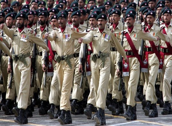 World News | Corruption Runs Amok Among Pakistani Army Generals: Report