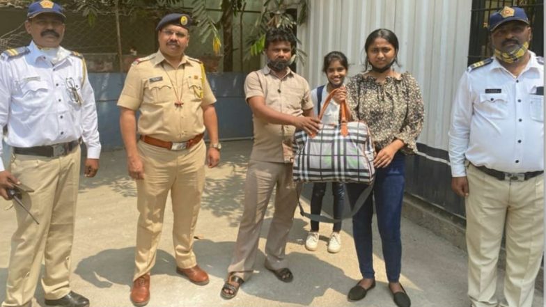 Woman Loses Bag in Goregaon; Mumbai Police Trace and Return It Within 2 Hours