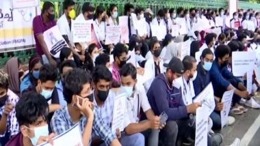 India News | Medical Students Studying in China Universities Stage Protest in Kerala, Seeks Recognition of Physical Training in India