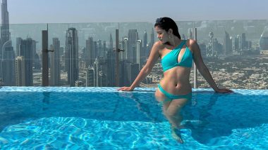 Shanaya Kapoor Sets the Temperature Soaring as She Poses Inside a Pool in Aqua Blue Bikini (View Pic)