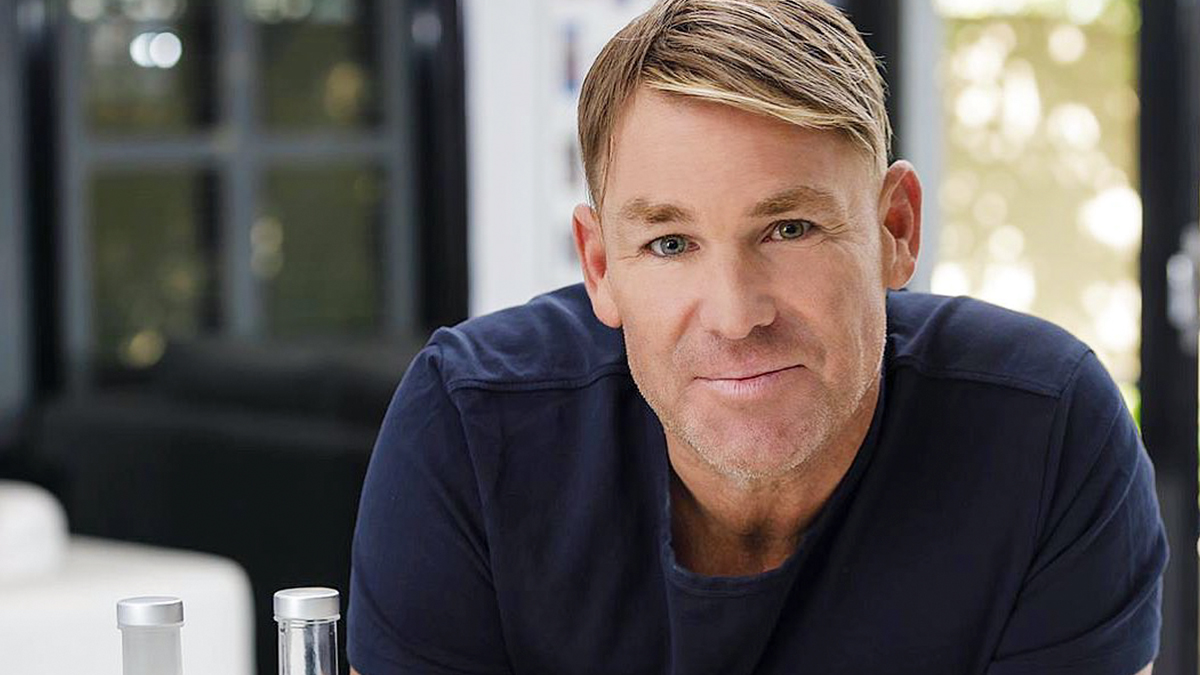 Ouch! Shane Warne displays some serious bruises, after rumours of night  with bra boss