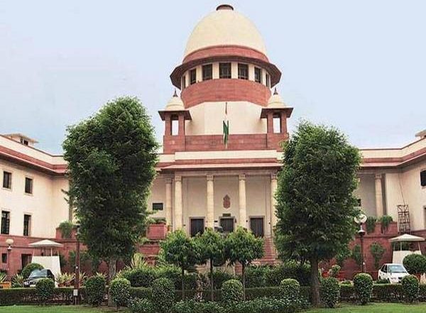 Supreme Court Orders Detention of Man For A Day Till The Rising Of The Court For Forging Medical Certificate Seeking Extension Of Time To Surrender