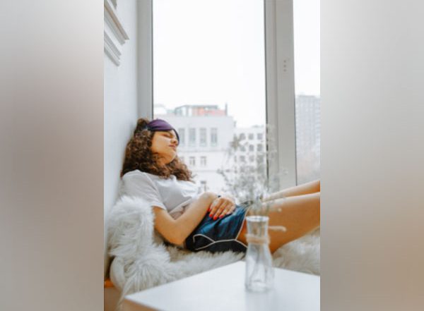 Health News | First Menstrual Period at Younger Age Linked to Chronic Pain: Study