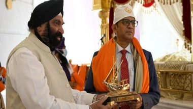 World News | CJI NV Ramana, SC Judges Justice L N Rao and Justice Hima Kohli Visit Guru Nanak Darbar in Dubai