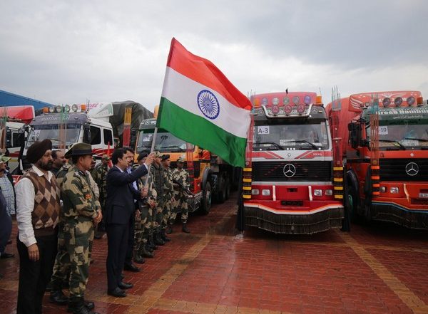 World News | India Sends Second Convoy of 2000 MTs of Wheat for Afghanistan