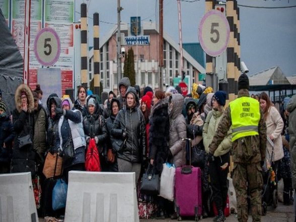 Poland Received Over 1.8 Million Refugees from Ukraine Since February 24, Says Secretary of State Maciej Wasik - Vimarsana News
