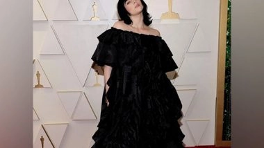 Entertainment News | Billie Eilish Delivers a Magical Performance of 'No Time To Die' at Oscars 2022