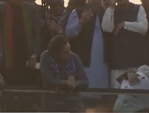 World News | Pakistan Opposition Leader Aseefa Bhutto Injured After Being Hit by Drone Camera During Rally - Vimarsana News