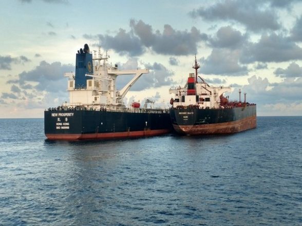 World News | Oil Prices Jump Amid Growing Supply Concerns - Vimarsana News