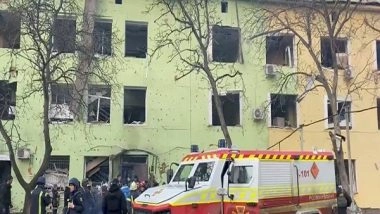 World News | Ukraine Crisis: 3 Dead, 17 Injured in Mariupol Hospital Attack