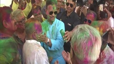 India News | West Bengal Min Firhad Hakim Conveys Message of Togetherness on Holi