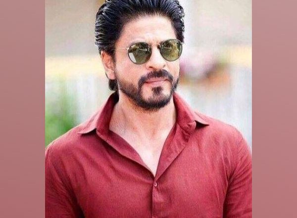 Entertainment News | 'AskSRK': Shah Rukh Khan Responds to Fan Telling Him 'Filmo Mai Aao...Khabro Mai Nahi'