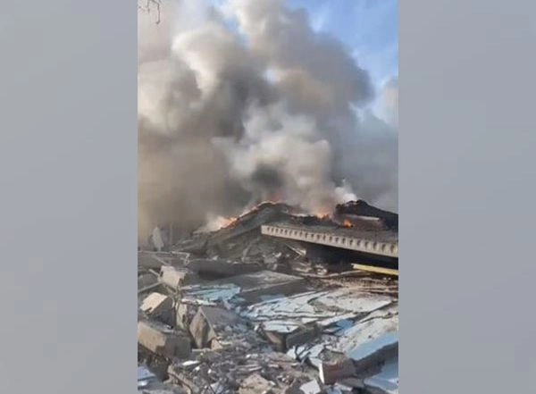 World News | New Satellite Images Show Damage from Russian Military Air Strikes Across Irpin, Kyiv in Ukraine