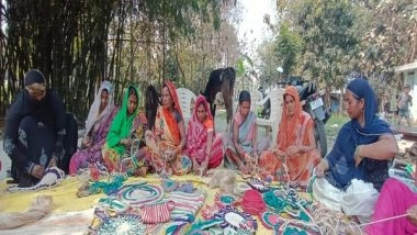 India News | Making Handicraft Products Using Banana Fibre Provides Employment to Women in UP's Kushinagar