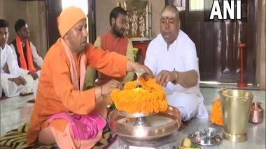 India News | Maha Shivaratri: Yogi Adityanath Offers Prayers at Gorakhnath Temple