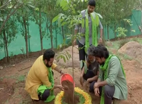 India News | Telangana Actors Join Green India Challenge, Plant Saplings