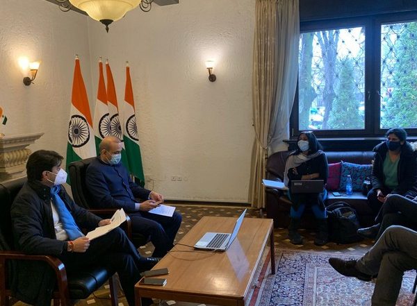 World News | Op Ganga: Scindia Meets Indian Envoy to Romania to Discuss Decentralising Evacuation Operations in Ukraine