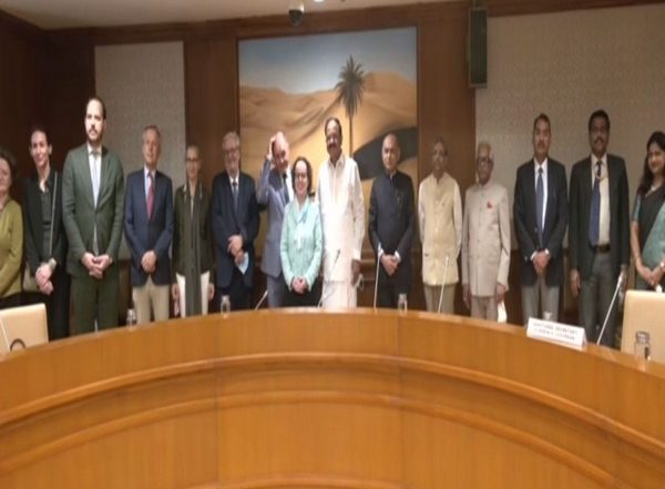 World News | Venkaiah Naidu Underlines Need to Deepen Trade, Investment Ties Between India, Austria in Post-Covid World