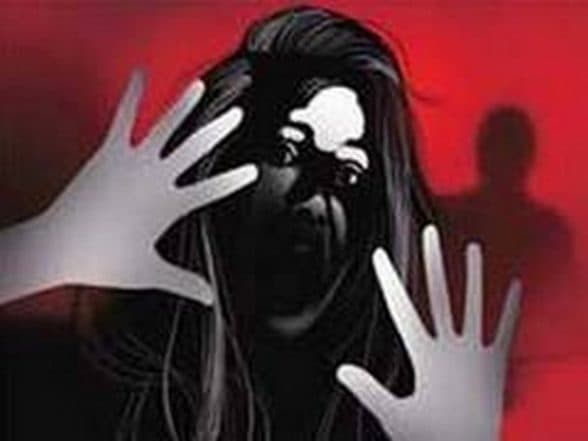 Rajasthan Shocker: 70-Year-Old Woman Raped By Drunk Neighbour in Dausa; Manhunt Launched For Accused | 📰 LatestLY