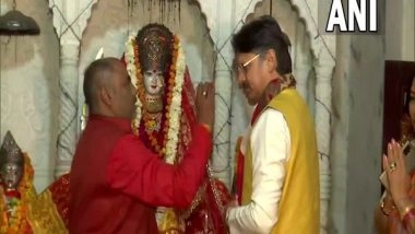 India News | BJP's Rajeshwar Singh Offers Prayers, Confident to Win Sarojini Nagar Seat by One Lakh Votes