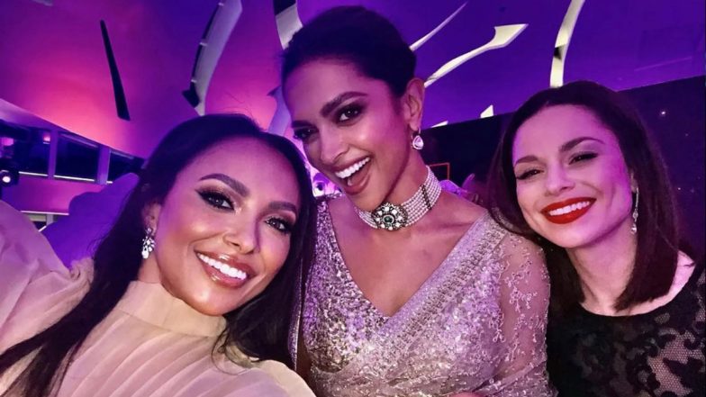 Deepika Padukone Flaunts Her Beautiful Smile as She Poses With Kat Graham at Awards Night (View Pic)