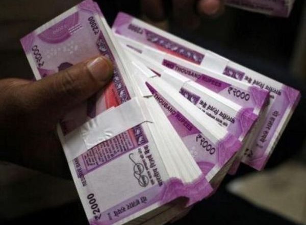 Rupee Extends Gains for 2nd Day; Closes Up by 9 Paise at 77.25 Against USD