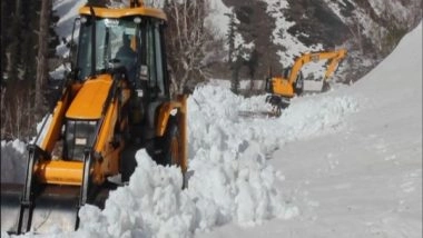 India News | J-K: Snow Clearance Operation in Last Phase on Sinthan Top-Kishtwar Road