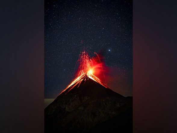 Science News | Ancient Ice Reveals Scores of Gigantic Volcanic Eruptions: Study - Vimarsana News