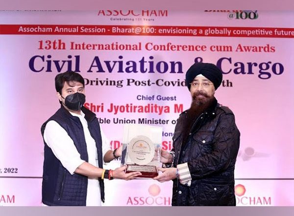 Business News | Frankfinn Receives the Award for 'Best Air Hostess Training Institute' for 10th Year in a Row at 13th ASSOCHAM International Conference Cum Awards