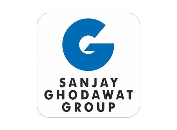 Business News | Sachin Khedekar & Prajakta Mali @ 57th Birthday Celebrations of Sanjay Ghodawat & SGU's Annual Gathering