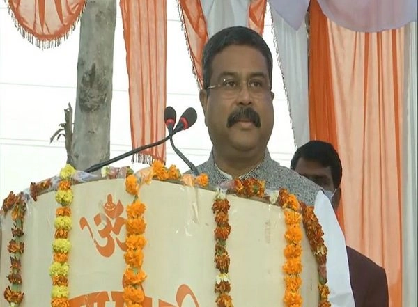 India News | Dharmendra Pradhan Calls on UP Residents to Form Decisive Govt to Boost National Education Policy