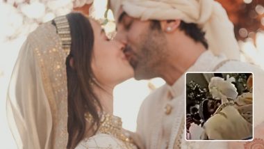 Ranbir Kapoor-Alia Bhatt Wedding: Groom Goes Down on His Knees During Varmala and Kisses the Bride (Watch Viral Video)