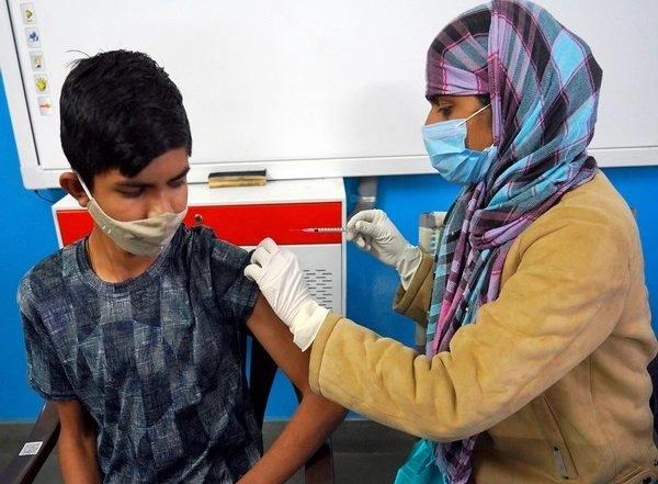 India News | India's Cumulative COVID-19 Vaccine Coverage Exceeds 188.89 Cr