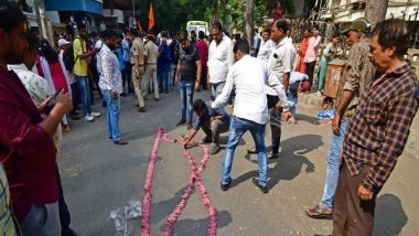 India News | Hanuman Chalisa Row: Court Grants Bail to 16 Sena Workers Held for Ruckus at Navneet Rana's Residence