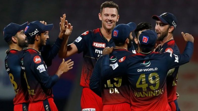 IPL 2022: Royal Challengers Bangalore Pacer Josh Hazlewood Terms Bounce at DY Patil Stadium as 'Unreal'