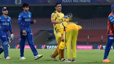 Ravindra Jadeja Bows to MS Dhoni After Latter Pulls Off Thrilling Finish To Ensure CSK’s Victory Over Mumbai Indians in IPL 2022 (See Pics and Video)