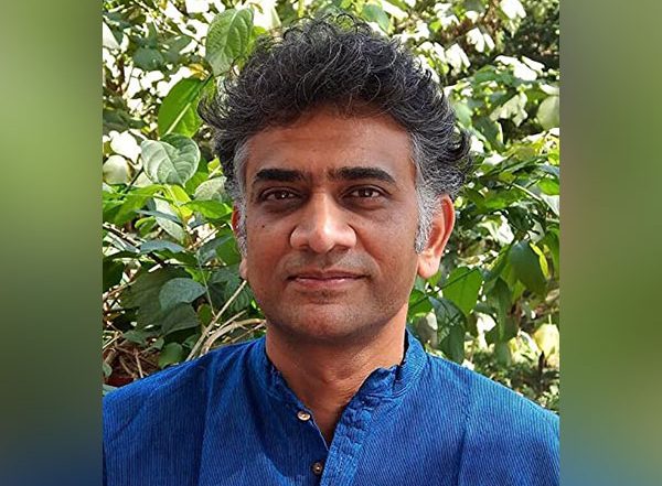 India News | Sessions Court Extends Stay on Operation of Magistrate Order Asking CBI to Lift LOC Against Aakar Patel