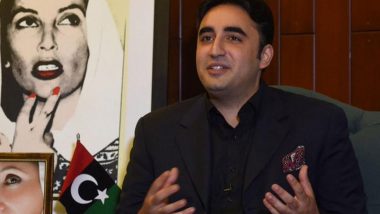 Imran Khan No-Confidence Motion: Bilawal Bhutto Zardari Accuses Pakistan PM of Seeking Military Intervention by Delaying Vote