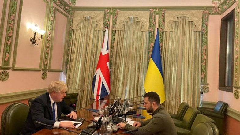 British PM Boris Johnson Meets Ukraine President Volodymyr Zelensky in Kyiv Amid Russian Invasion