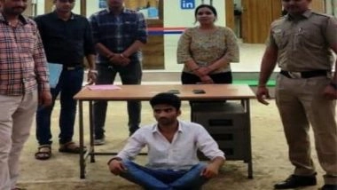 India News | Delhi Police Cyber Cell Arrests Man for Threatening People on Social Media