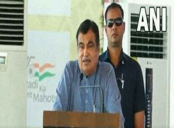 India News | Maharashtra: Gadkari Urges Mill Owners to Reduce Production of Sugar, Focus on Ethanol